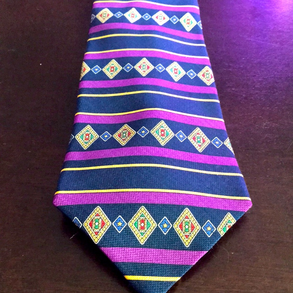 Tommy Hilfiger Men’s Purple Navy and Gold Tie Diamond Geometric Stripes Pattern